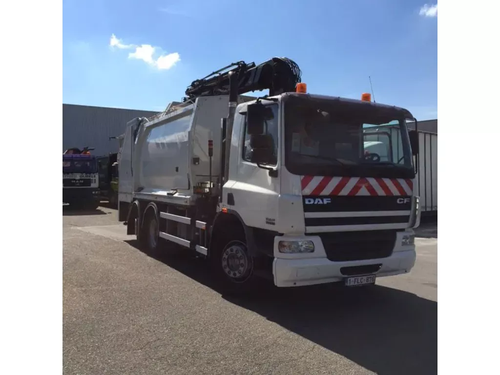 DAF CF 75 250 FAN + Geesink garbage + Krane HIAB 195