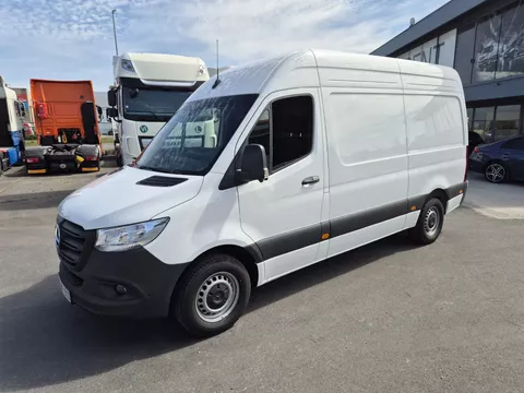 Mercedes-Benz Sprinter 319 RENTING FOR BELGIAN CUSTOMERS